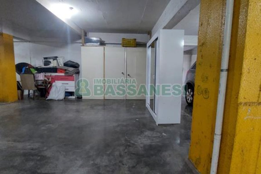 Apartamento com 221m², 3 dormitórios, 2 vagas, no bairro Centro em Caxias do Sul para Alugar ou Comprar
