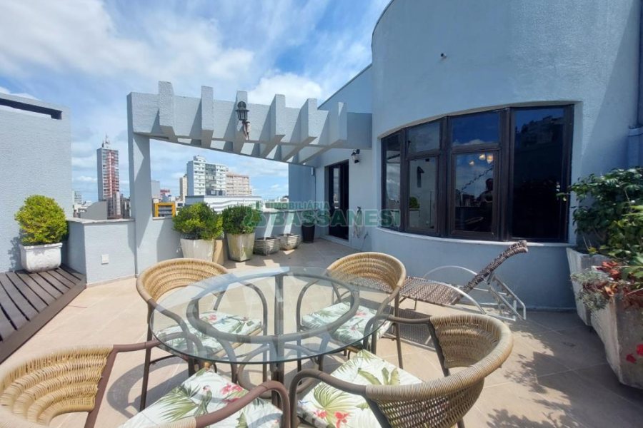 Apartamento com 221m², 3 dormitórios, 2 vagas, no bairro Centro em Caxias do Sul para Alugar ou Comprar