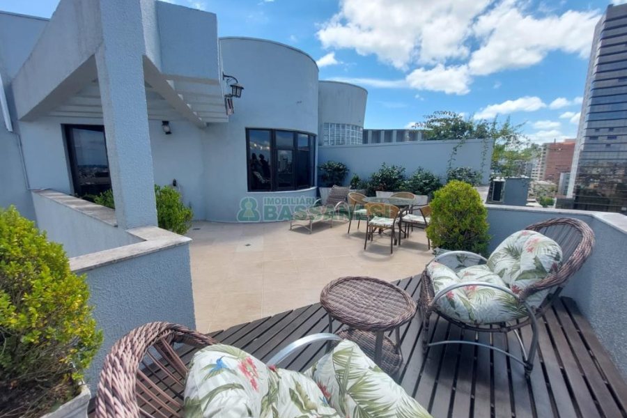 Apartamento com 221m², 3 dormitórios, 2 vagas, no bairro Centro em Caxias do Sul para Alugar ou Comprar