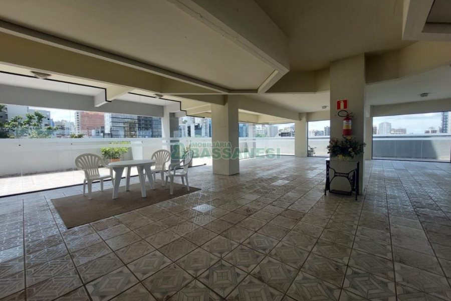 Apartamento com 221m², 3 dormitórios, 2 vagas, no bairro Centro em Caxias do Sul para Alugar ou Comprar