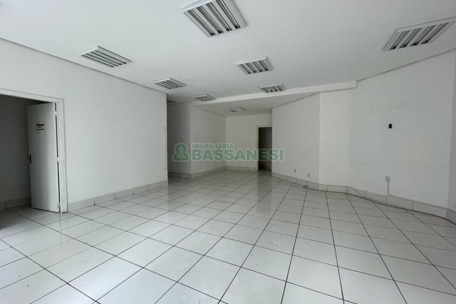 Loja com 124m², no bairro Centro em Caxias do Sul para Alugar