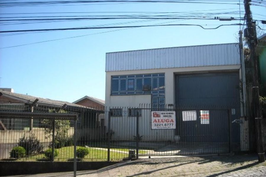 Pavilhão com 300m², no bairro Sagrada Família em Caxias do Sul para Alugar