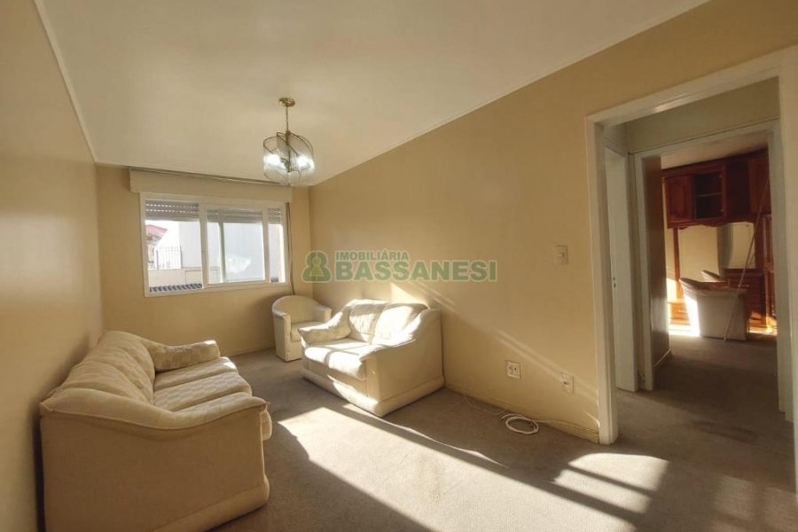 Apto Mobiliado com 75m², 2 dormitórios, 1 vaga, no bairro Pio X em Caxias do Sul para Alugar