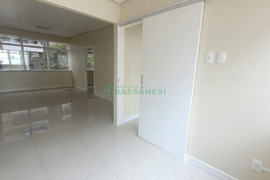 Predio com 254m², no bairro Centro em Caxias do Sul para Alugar