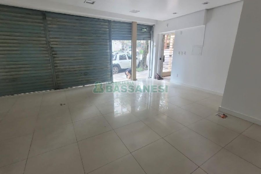 Predio com 254m², no bairro Centro em Caxias do Sul para Alugar