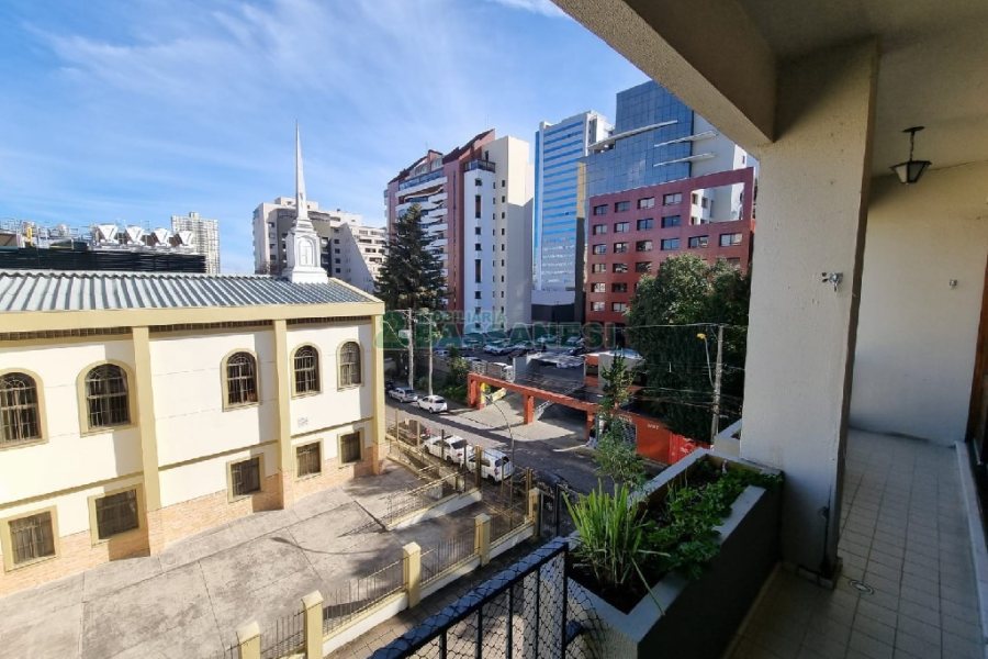 Apartamento com 158m², 3 dormitórios, 2 vagas, no bairro Centro em Caxias do Sul para Comprar