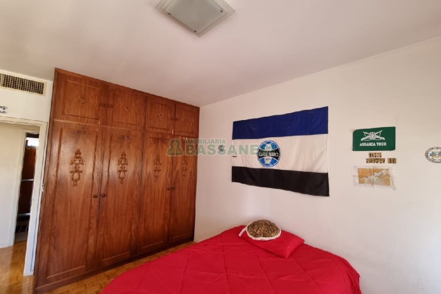 Apartamento com 158m², 3 dormitórios, 2 vagas, no bairro Centro em Caxias do Sul para Comprar