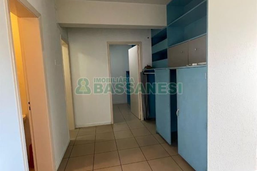 Loja com 252m², 11 vagas, no bairro Lourdes em Caxias do Sul para Alugar ou Comprar