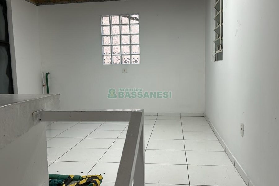 Loja com 300m², no bairro Centro em Caxias do Sul para Alugar