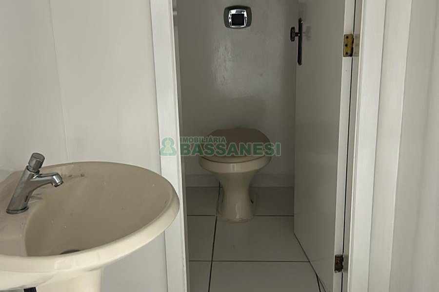 Loja com 300m², no bairro Centro em Caxias do Sul para Alugar