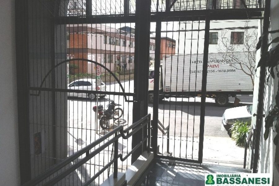 Sala com 70m², 1 vaga, no bairro Centro em Caxias do Sul para Alugar