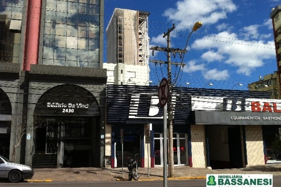 Sala com 70m², 1 vaga, no bairro Centro em Caxias do Sul para Alugar