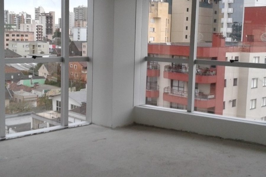 Sala com 52m², 1 vaga, no bairro Centro em Caxias do Sul para Comprar