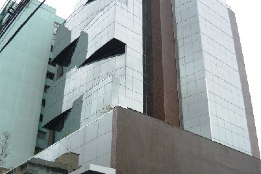 Sala com 52m², 1 vaga, no bairro Centro em Caxias do Sul para Comprar