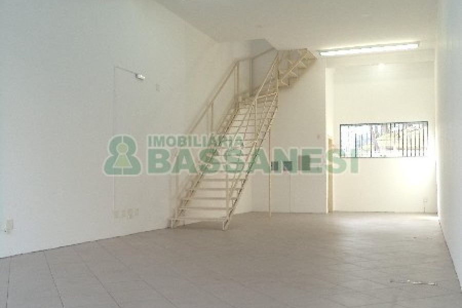 Loja com 105m², no bairro Lourdes em Caxias do Sul para Alugar