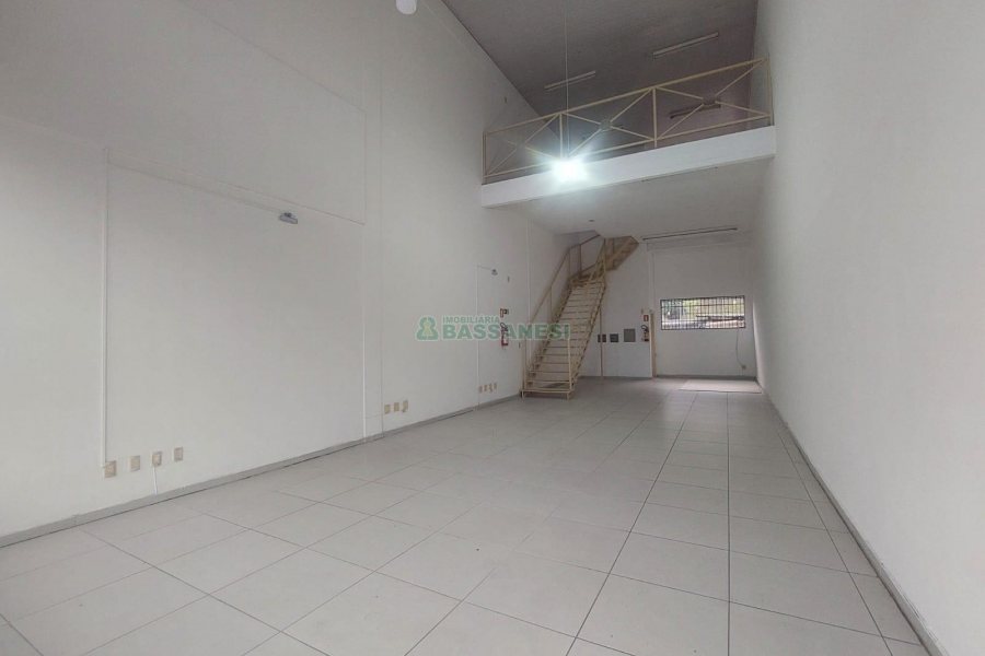 Loja com 105m², no bairro Lourdes em Caxias do Sul para Alugar