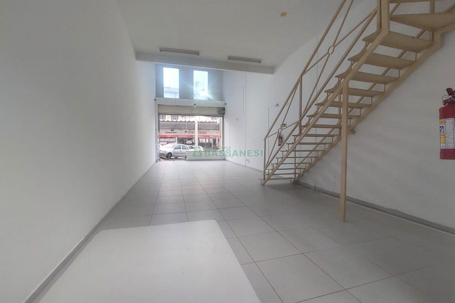Loja com 105m², no bairro Lourdes em Caxias do Sul para Alugar