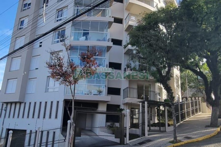 Apartamento com 110m², 3 dormitórios, 2 vagas, no bairro Lourdes em Caxias do Sul para Alugar ou Comprar