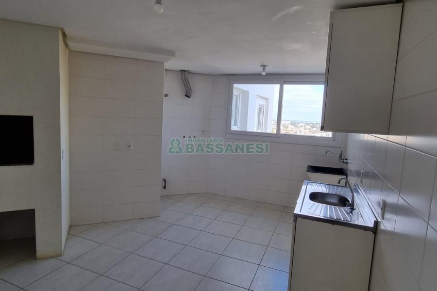 Apartamento com 110m², 3 dormitórios, 2 vagas, no bairro Lourdes em Caxias do Sul para Alugar ou Comprar
