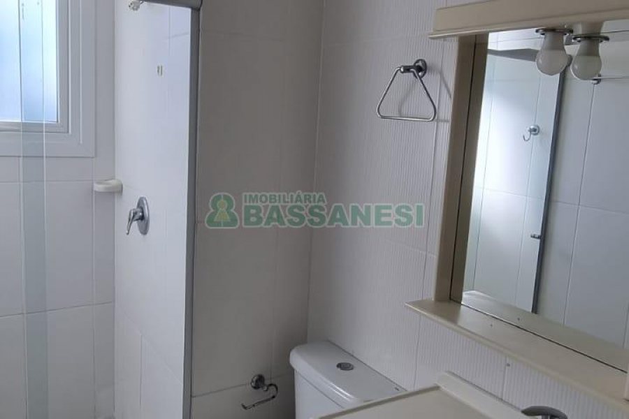 Apartamento com 110m², 3 dormitórios, 2 vagas, no bairro Lourdes em Caxias do Sul para Alugar ou Comprar