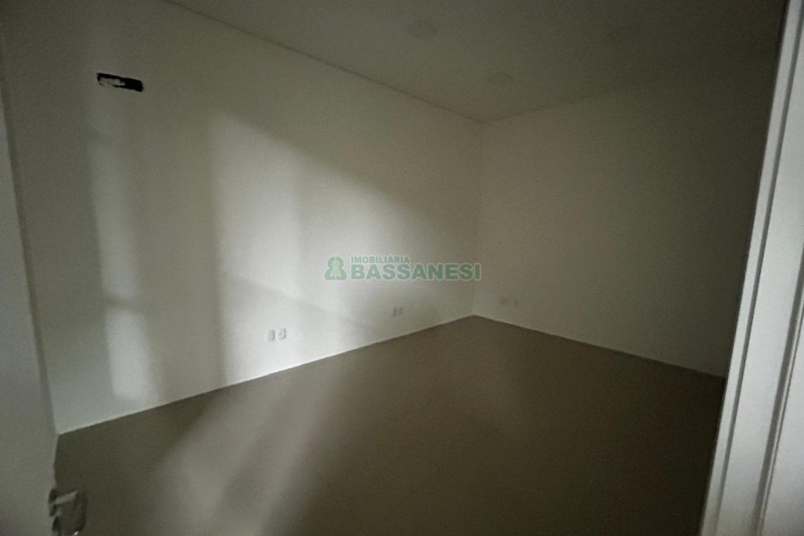 Predio com 1200m², 9 vagas, no bairro Centro em Caxias do Sul para Alugar