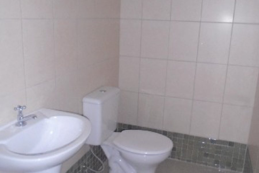 Loja com 110m², 1 vaga, no bairro Centro em Caxias do Sul para Comprar