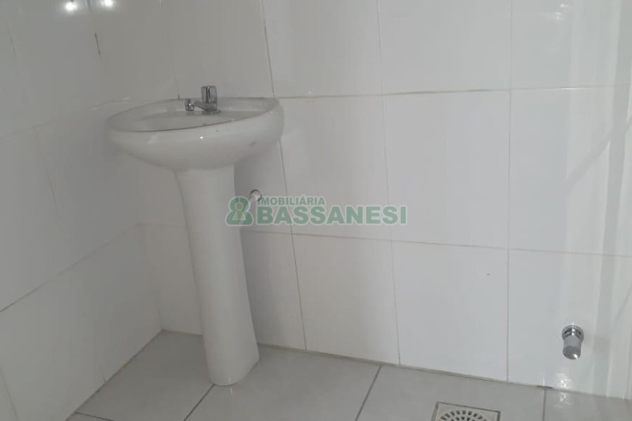 Sala com 43m², no bairro Centro em Caxias do Sul para Alugar