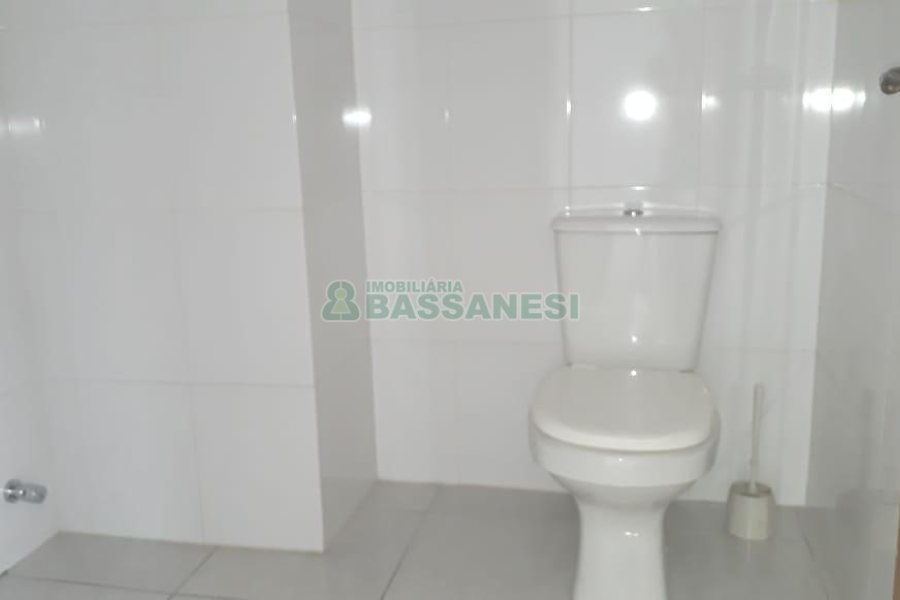 Sala com 43m², no bairro Centro em Caxias do Sul para Alugar