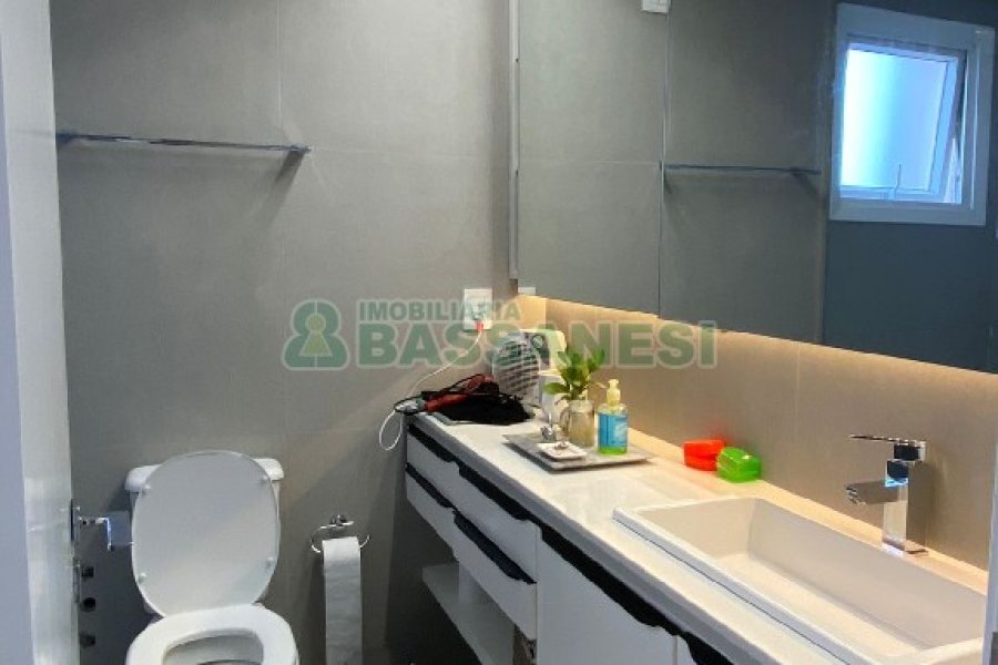 Apartamento com 117m², 3 dormitórios, 2 vagas, no bairro Centro em Caxias do Sul para Comprar