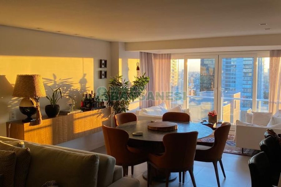 Apartamento com 117m², 3 dormitórios, 2 vagas, no bairro Centro em Caxias do Sul para Comprar