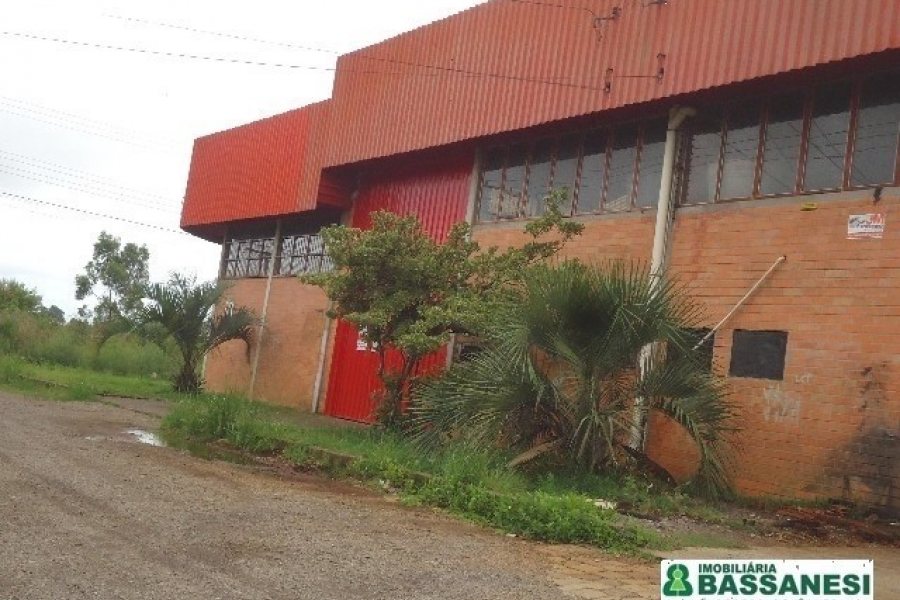 Pavilhão com 248m², no bairro Interlagos em Caxias do Sul para Alugar