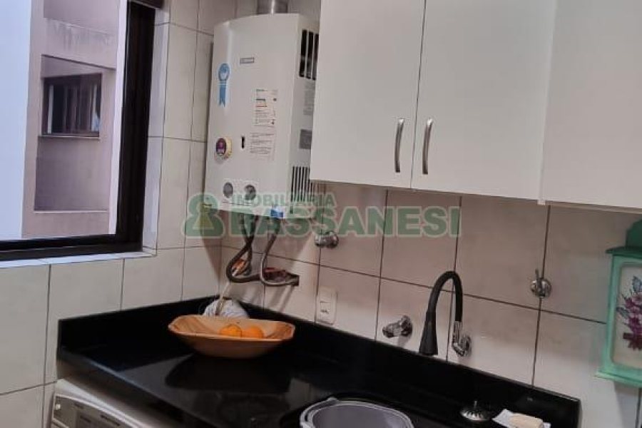 Apartamento com 85m², 2 dormitórios, 1 vaga, no bairro Centro em Caxias do Sul para Comprar