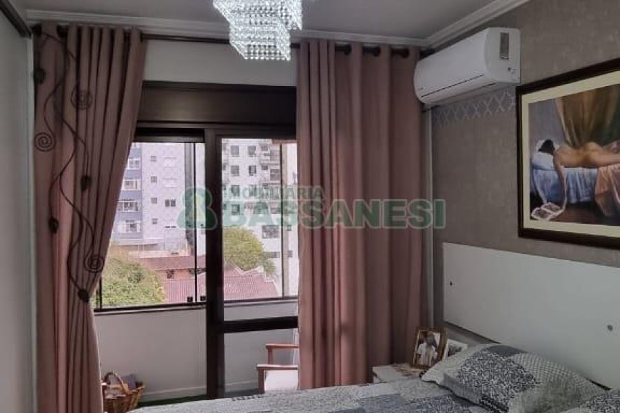 Apartamento com 85m², 2 dormitórios, 1 vaga, no bairro Centro em Caxias do Sul para Comprar