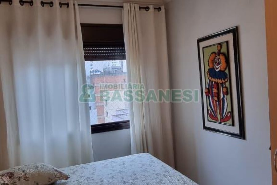 Apartamento com 85m², 2 dormitórios, 1 vaga, no bairro Centro em Caxias do Sul para Comprar