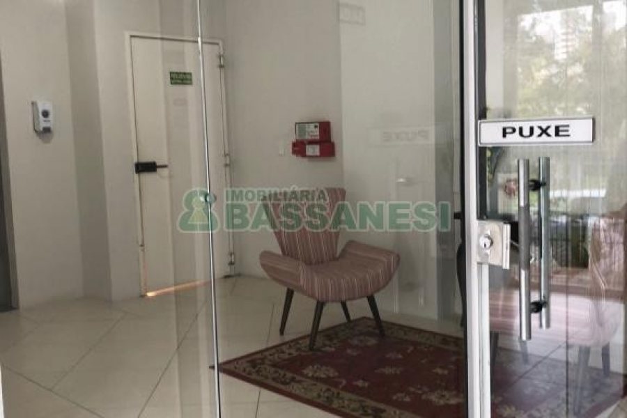 Apartamento com 70m², 2 dormitórios, 2 vagas, no bairro Interlagos em Caxias do Sul para Alugar