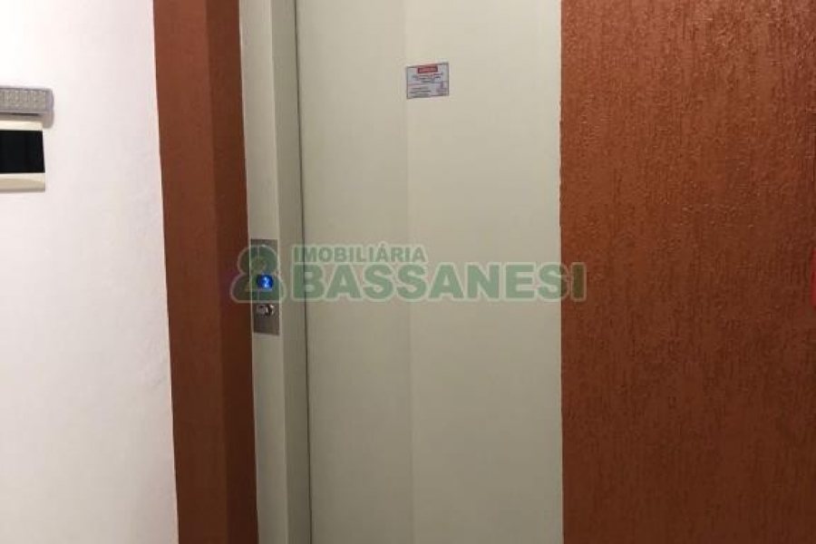 Apartamento com 70m², 2 dormitórios, 2 vagas, no bairro Interlagos em Caxias do Sul para Alugar