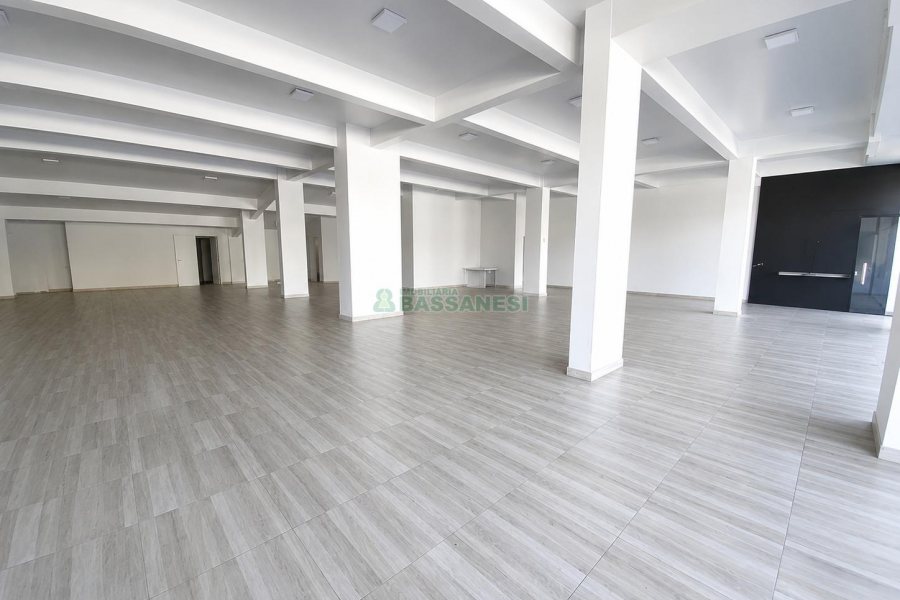 Loja com 410m², no bairro Floresta em Caxias do Sul para Alugar