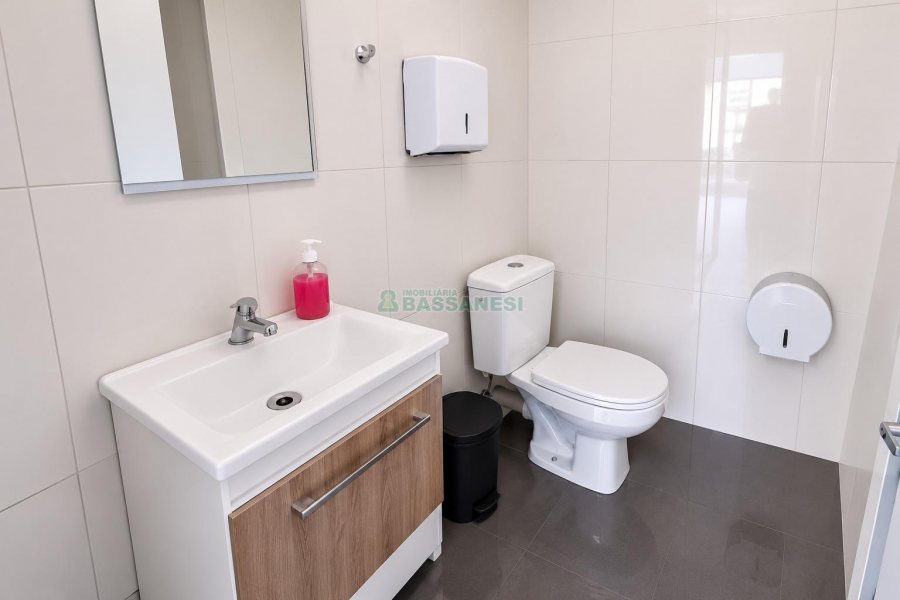 Loja com 410m², no bairro Floresta em Caxias do Sul para Alugar