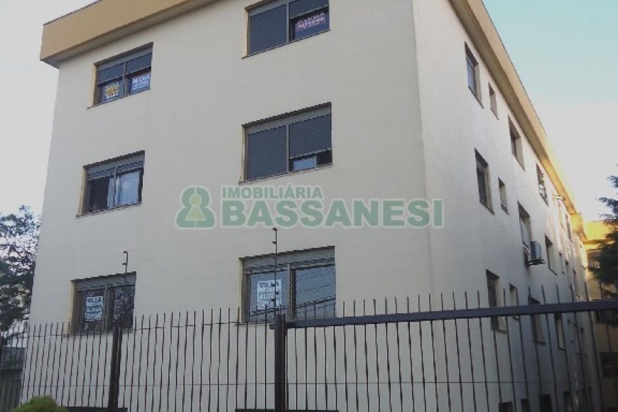 Apartamento com 60m², 2 dormitórios, 1 vaga, no bairro Petrópolis em Caxias do Sul para Alugar