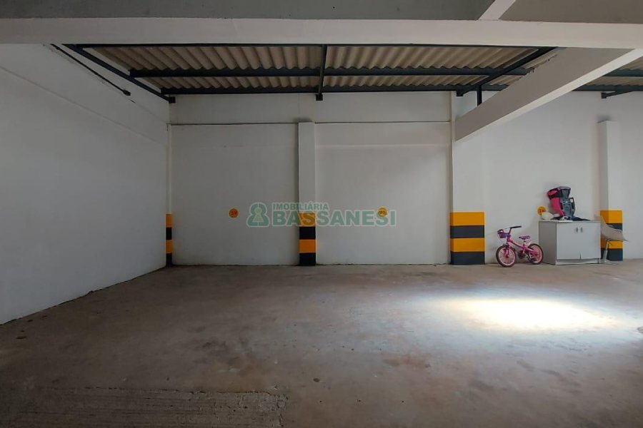 Apto Mobiliado com 79m², 2 dormitórios, 2 vagas, no bairro Medianeira em Caxias do Sul para Alugar