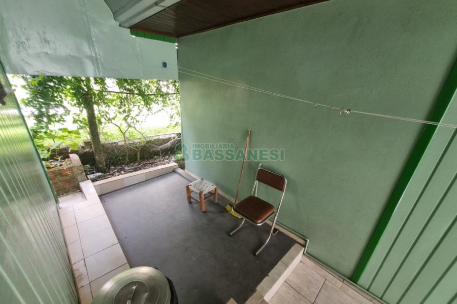 Casa com 35m², 1 dormitório, no bairro Pio X em Caxias do Sul para Alugar