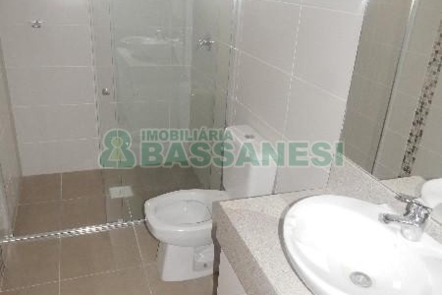 Apartamento com 93m², 2 dormitórios, 2 vagas, no bairro Villagio Iguatemi em Caxias do Sul para Alugar