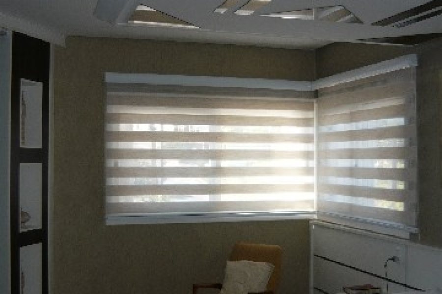 Casa com 331m², 4 dormitórios, 2 vagas, no bairro Moinhos de Vento em Caxias do Sul para Comprar