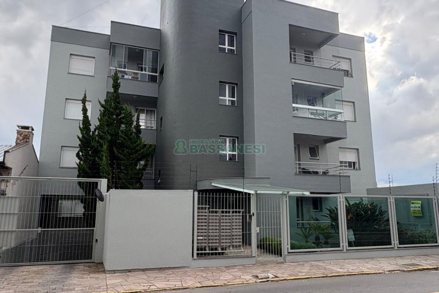 Apto Mobiliado com 37m², 1 dormitório, 1 vaga, no bairro Petrópolis em Caxias do Sul para Alugar