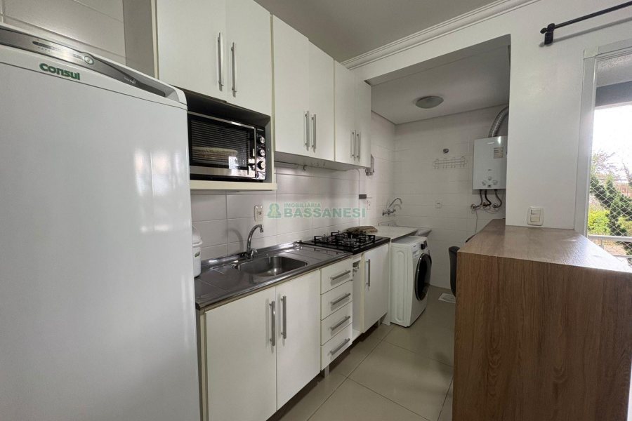 Apto Mobiliado com 37m², 1 dormitório, 1 vaga, no bairro Petrópolis em Caxias do Sul para Alugar