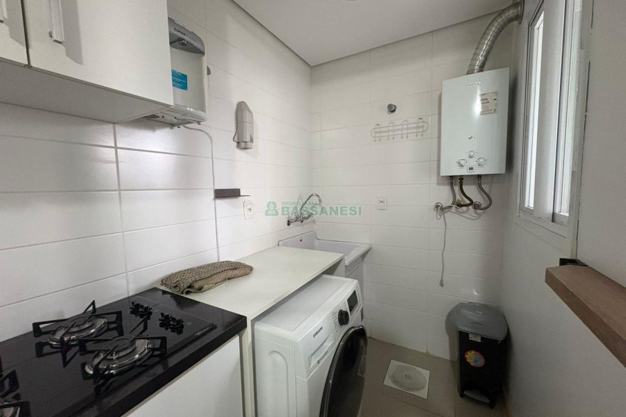 Apto Mobiliado com 37m², 1 dormitório, 1 vaga, no bairro Petrópolis em Caxias do Sul para Alugar