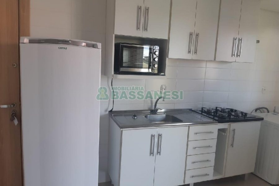 Apartamento com 37m², 1 dormitório, 1 vaga, no bairro Petrópolis em Caxias do Sul para Alugar