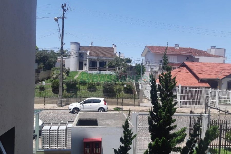 Apartamento com 37m², 1 dormitório, 1 vaga, no bairro Petrópolis em Caxias do Sul para Alugar