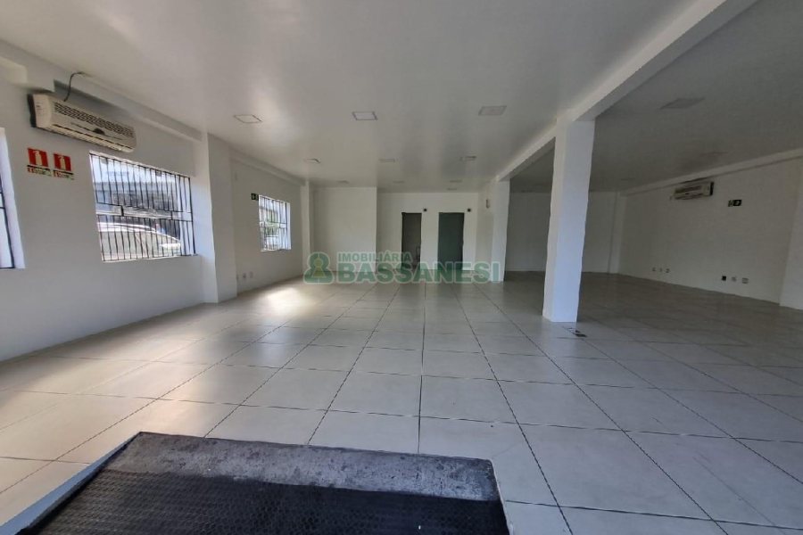 Loja com 154m², no bairro Cruzeiro em Caxias do Sul para Alugar
