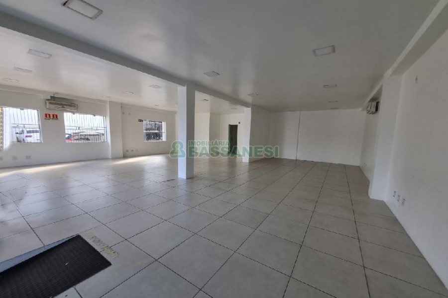 Loja com 154m², no bairro Cruzeiro em Caxias do Sul para Alugar